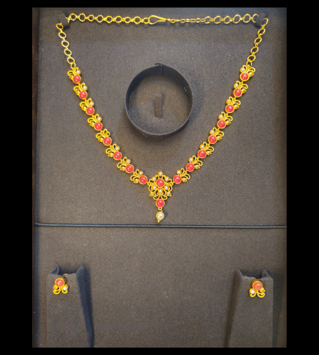 Necklace05